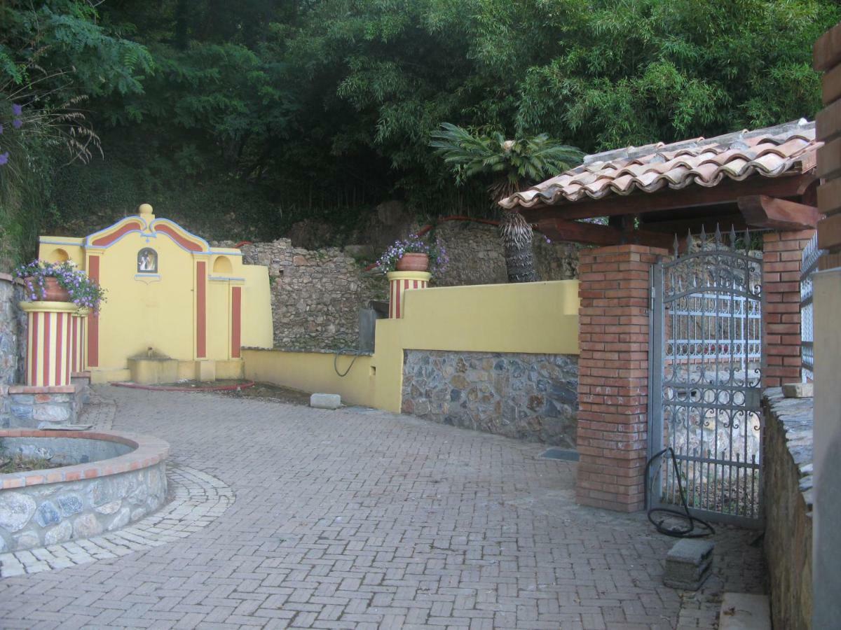 Azienda Agrituristica Le Terre Di San Leonardo Cetraro Buitenkant foto