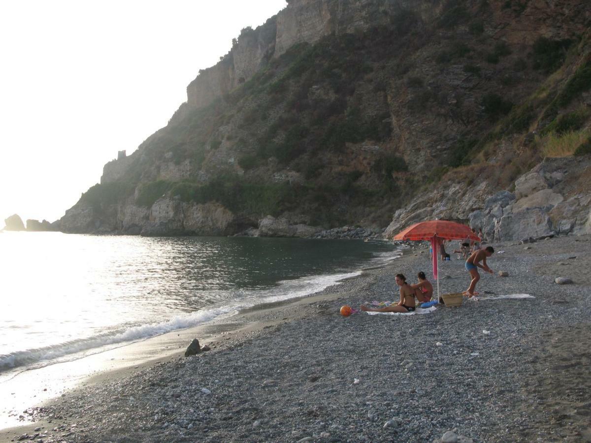Azienda Agrituristica Le Terre Di San Leonardo Cetraro Buitenkant foto